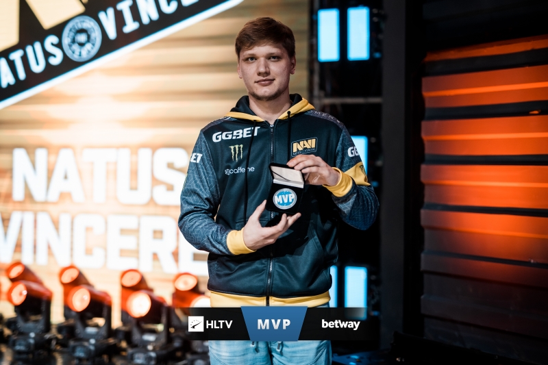 队长 Bdd ！ Bdd 的标志性Tsar在多次团队战中表现出色， KT Rolster 赢得了第一场比赛。