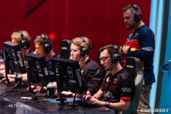 2022LPL夏季季后赛首发：16：45 V5 vs LNG，卡萨真的没啦？